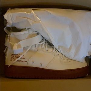 SF AF1 MID
